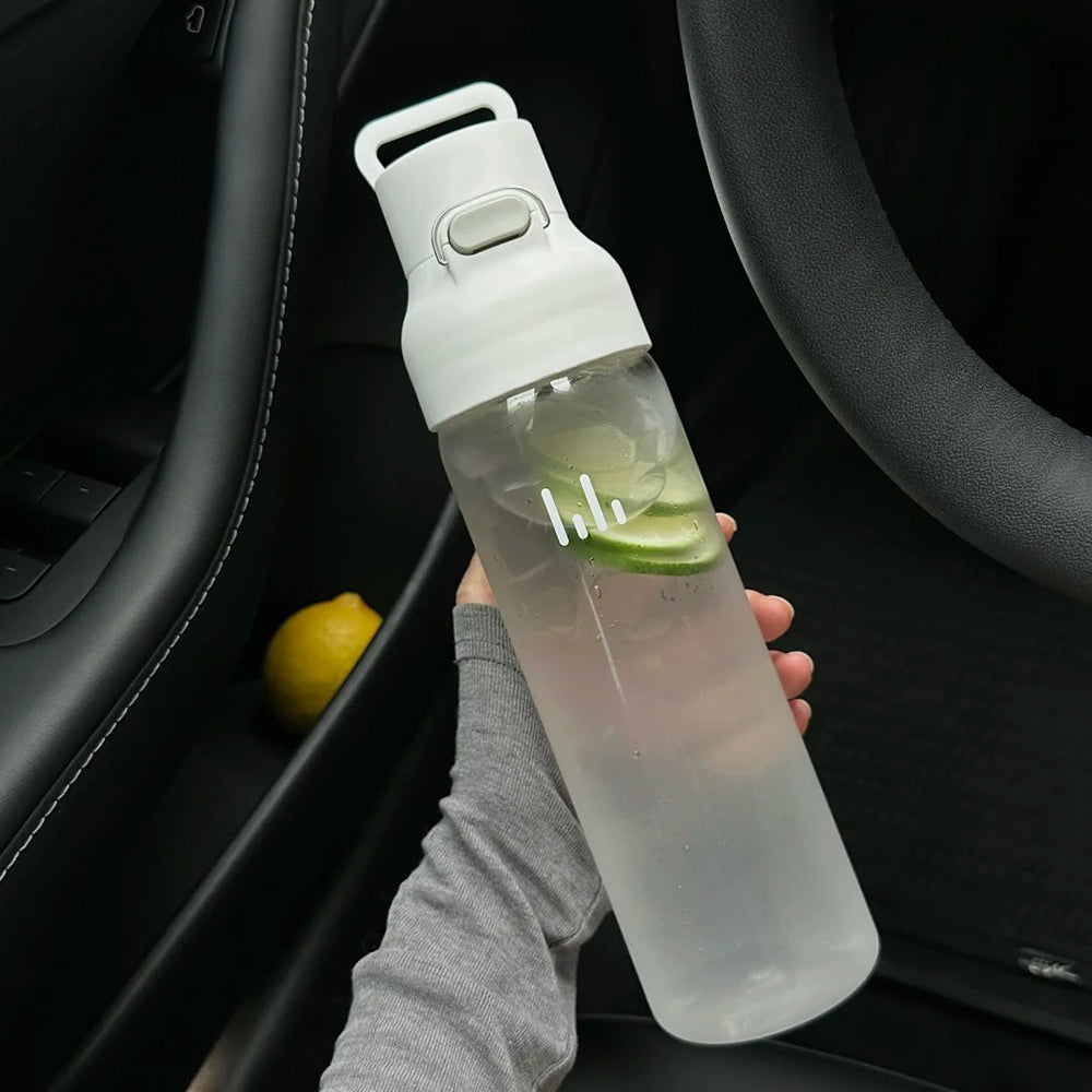 Tritan Travel Bottle 750mL - Elegant White